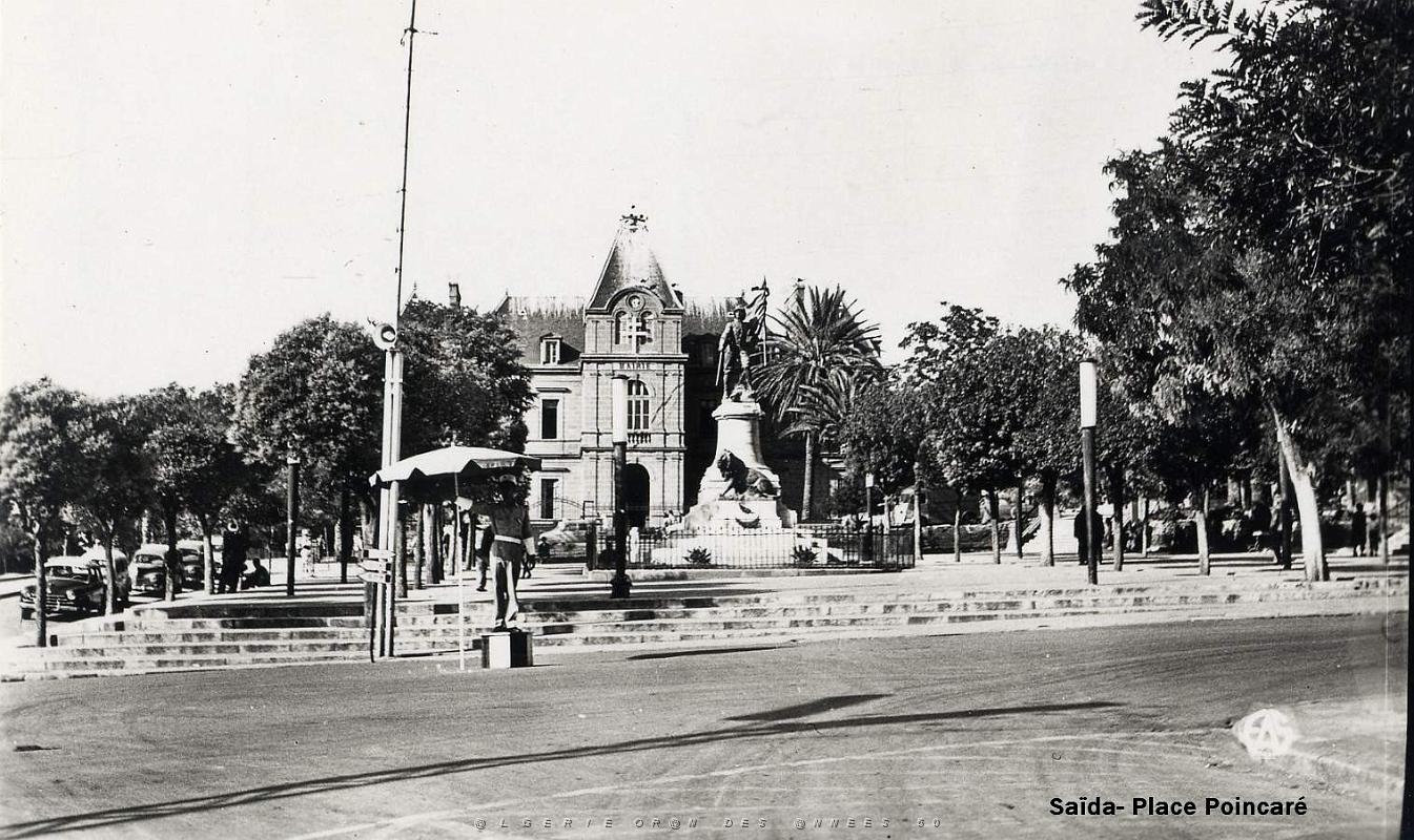 01-Saida- Place Poincare- Mairie.jpg